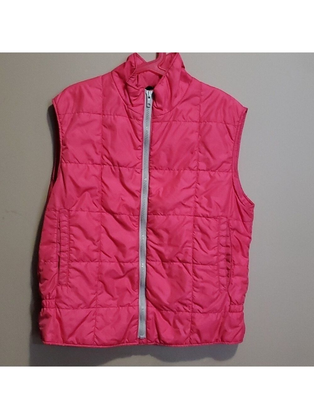 Puffer vest size women's medium